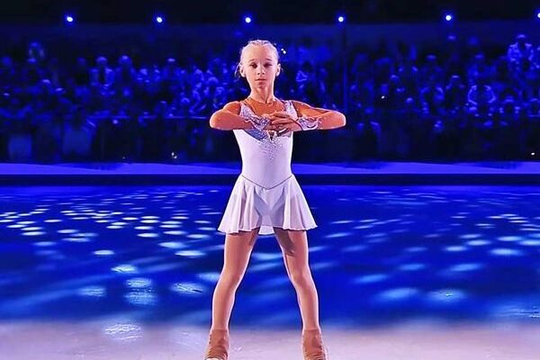 A 10 year old figure skater went viral after producing one of the most emotional and touching performances you will ever watch in an ice rink. wearing a white dress and looking like an angel she puts on a flawless show worthy of winning any competition