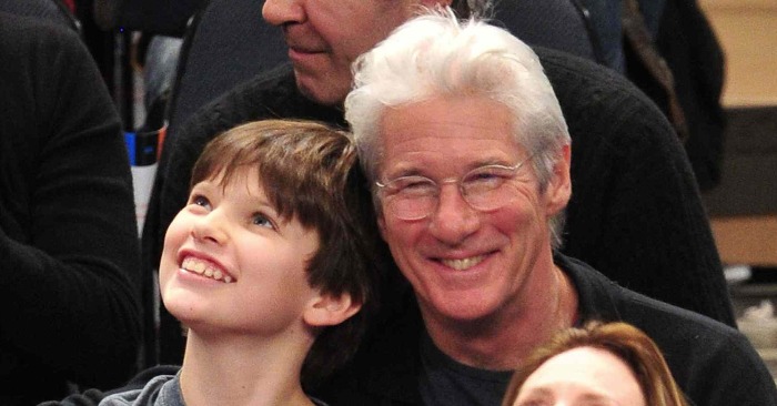 A Glimpse into the Gere Family: Richard Gere and His Grown-Up Son Step Out on the Red Carpet, Leaving Fans Curious About Their Dynamic