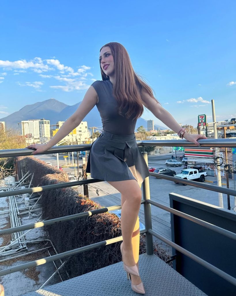 Accidental Reveal on Live TV: The Moment This Host Will Never Forget