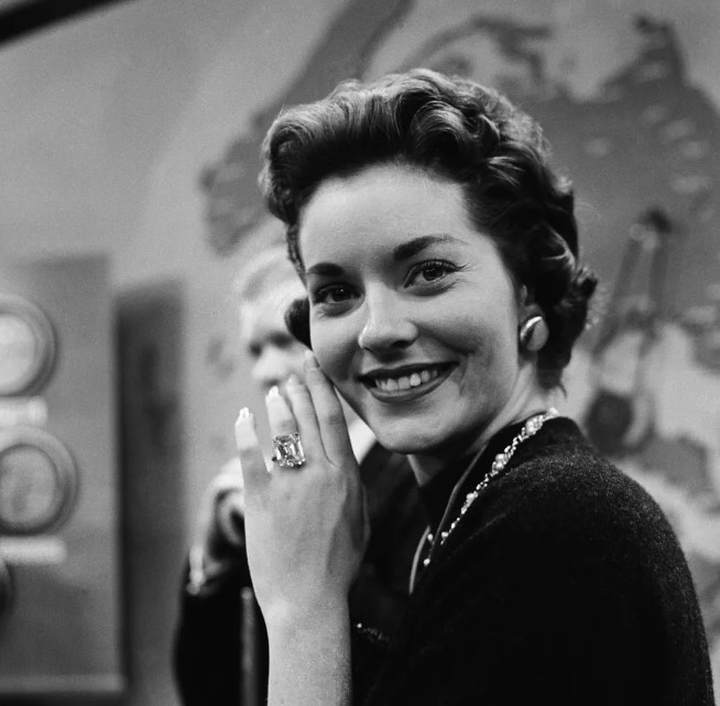 Miss America 1955: This 89-Year-Old Actress Still Has That Stunning Smile After 7 Decades!