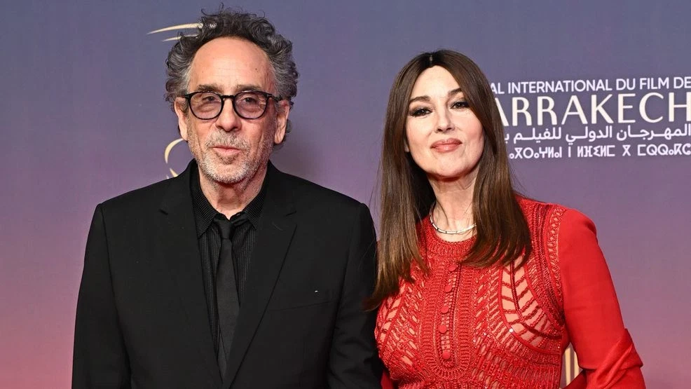 Love Story Cut Short 💔🎬 Monica Bellucci & Tim Burton Part Ways — Is There More Than Meets the Eye?