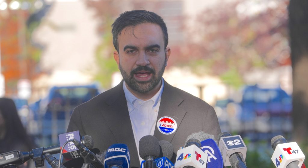 Republicans Weigh Using 14th Amendment to Ban Mamdani From Office