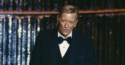 At the 1979 Oscars, John Wayne uttered five words that stunned even his harshest critics.