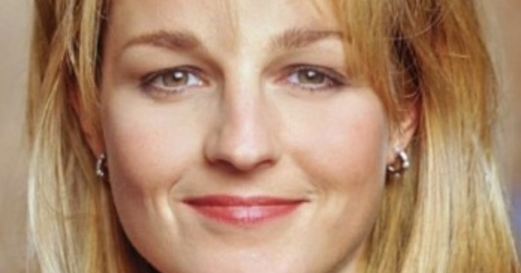 Helen Hunt, 61, Wows At Elle’s 2024 Women At Hollywood Event: Her Lips Steal The Spotlight!